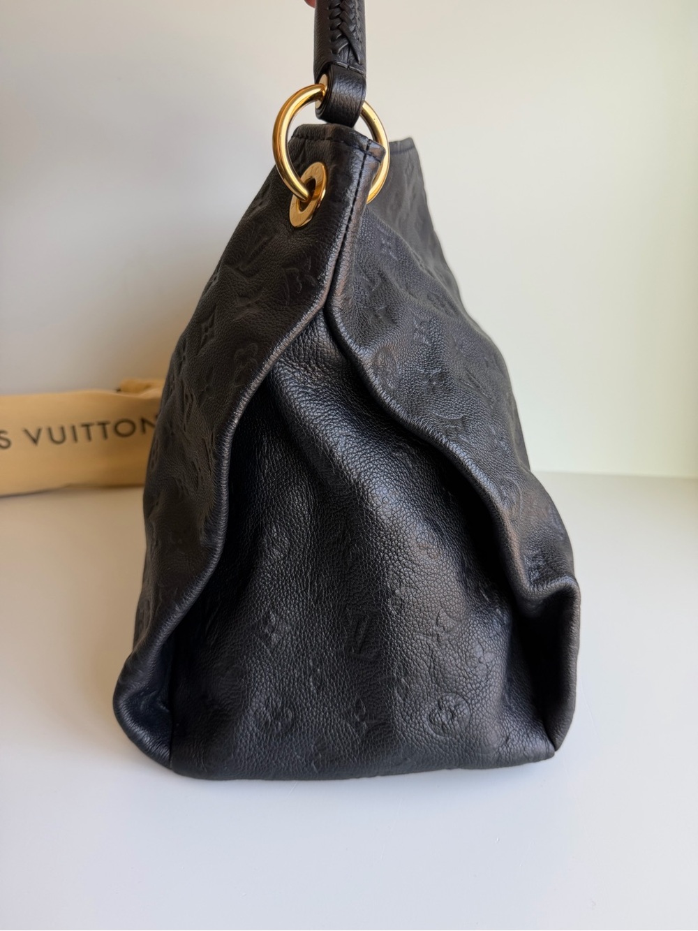 Authentic Louis Vuitton Artsy MM Infiniti Midnight Blue Empreinte Leather Bag - Picture 8 of 16